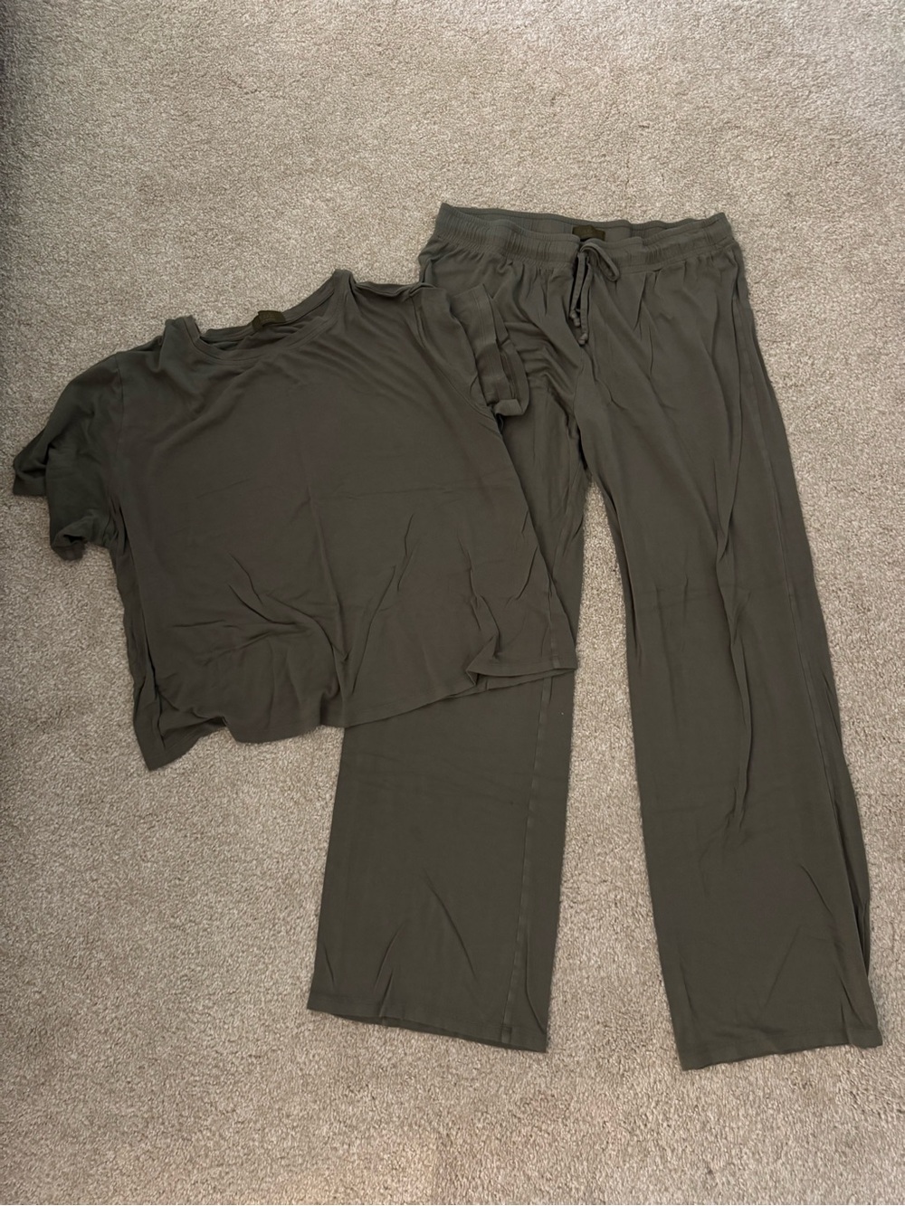 nuuds Olive Green Women's Pajama Set